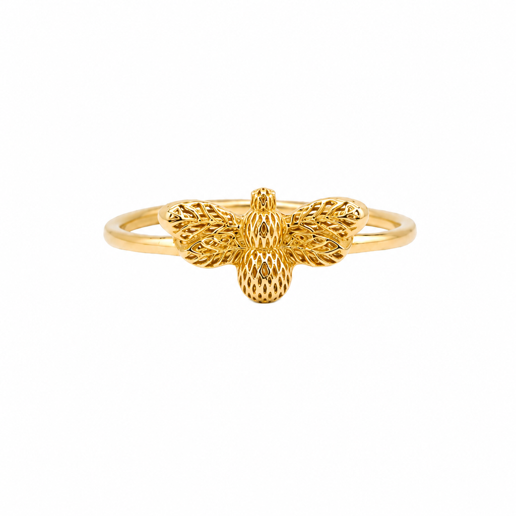 10k yellow gold bee ring with ornate openwork detailing