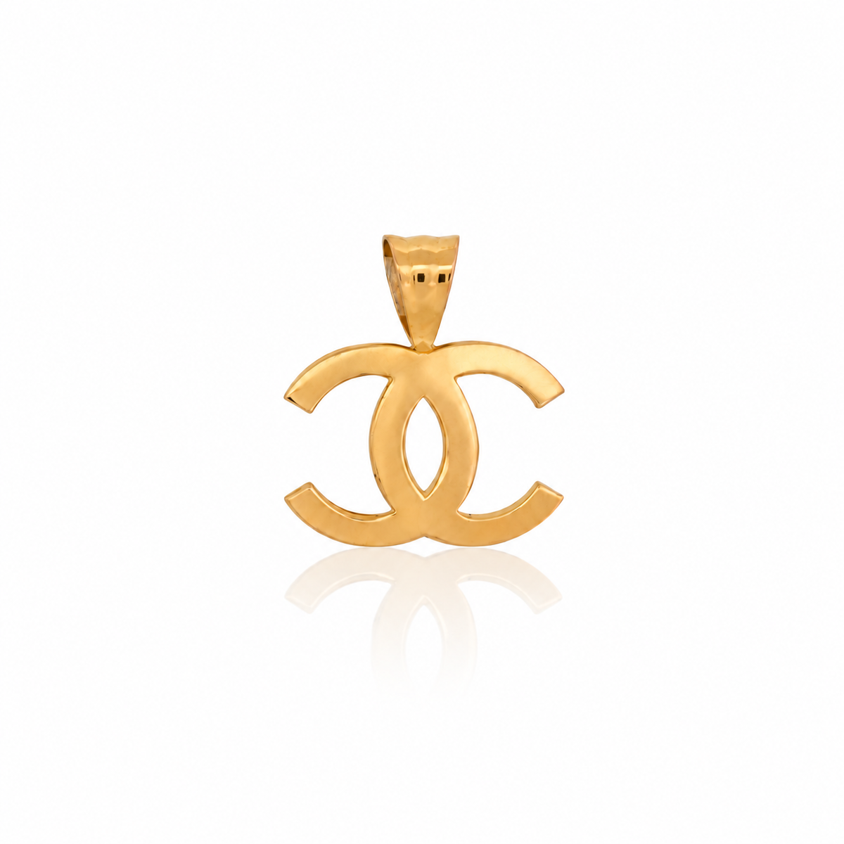 21k yellow gold interlocking pendant
